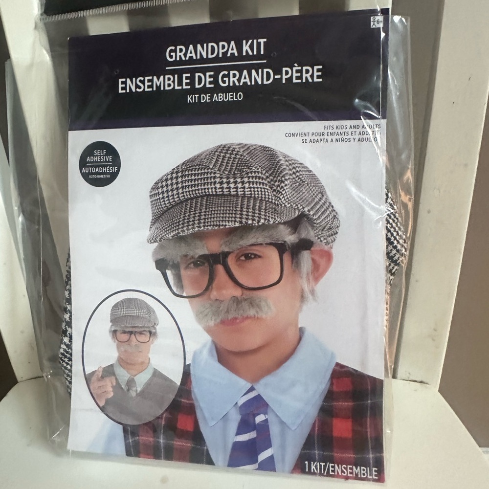 NWT Grandpa Kit with Hat and Glasses
